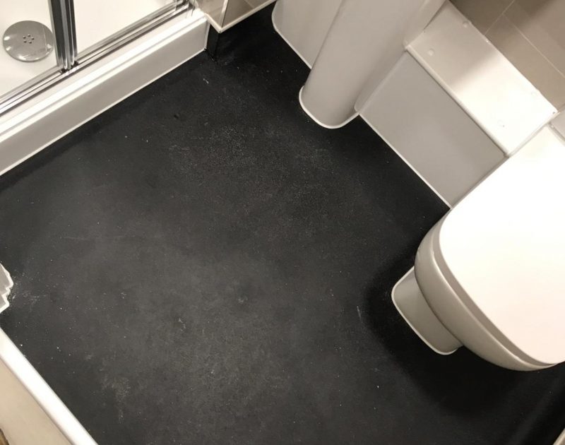 8cdc3e9b-d192-4f46-a7ea-696c61a0c72e